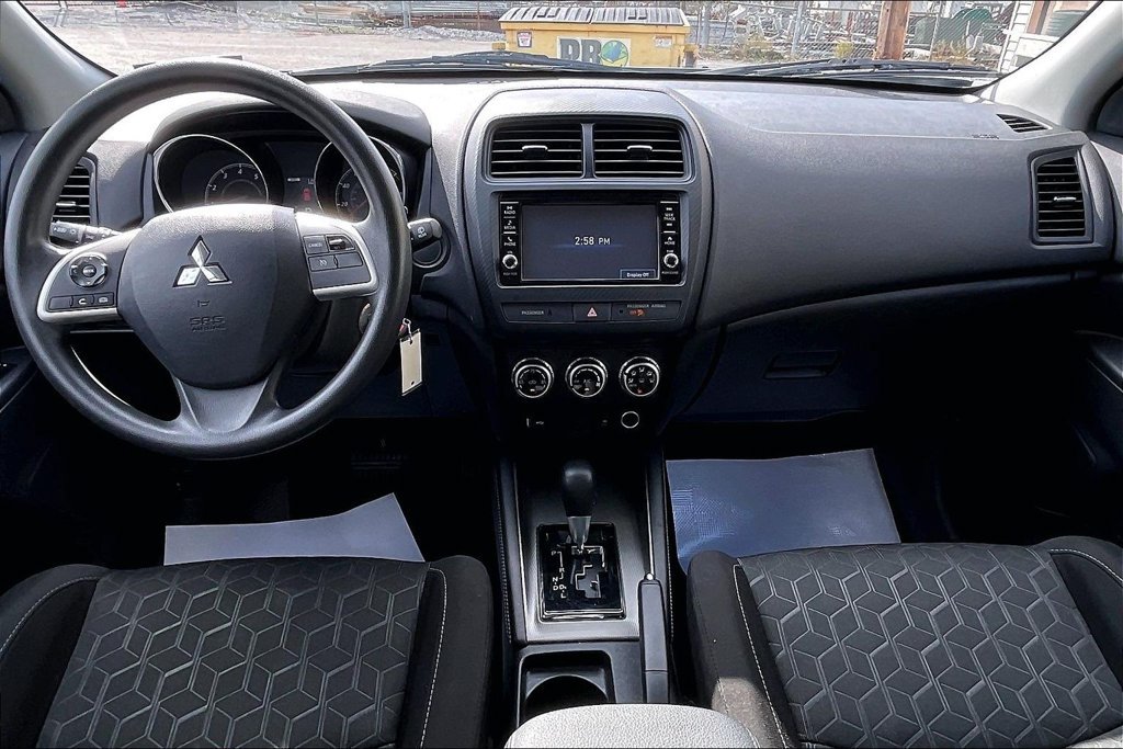 Used 2025 Mitsubishi Outlander Sport ES AWD/4WD image 14