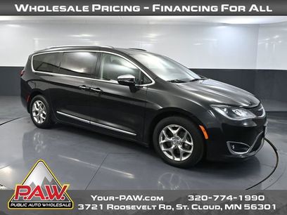 Used 2018 Chrysler Pacifica Limited