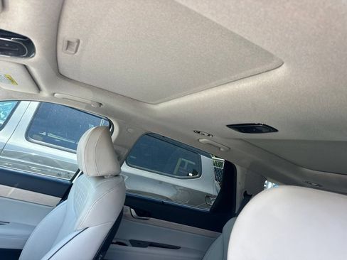 Used 2024 Hyundai Palisade Limited AWD/4WD image 4