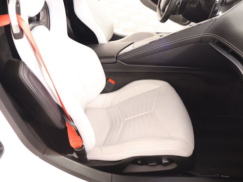 Used 2024 Chevrolet Corvette Stingray Preferred Cpe w/ Z51 Performance Package RWD image 12