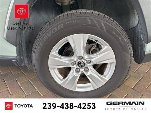 Certified 2020 Toyota RAV4 XLE w/ Convenience Package FWD image 11
