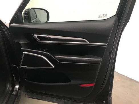 Used 2020 Kia Telluride S w/ S 8 Passenger Seating Package image 39