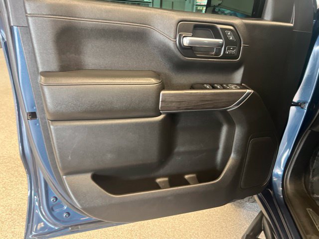Used 2019 Chevrolet Silverado 1500 LTZ AWD/4WD image 30