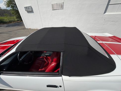Used 1992 Chevrolet Camaro Z28 RWD image 36