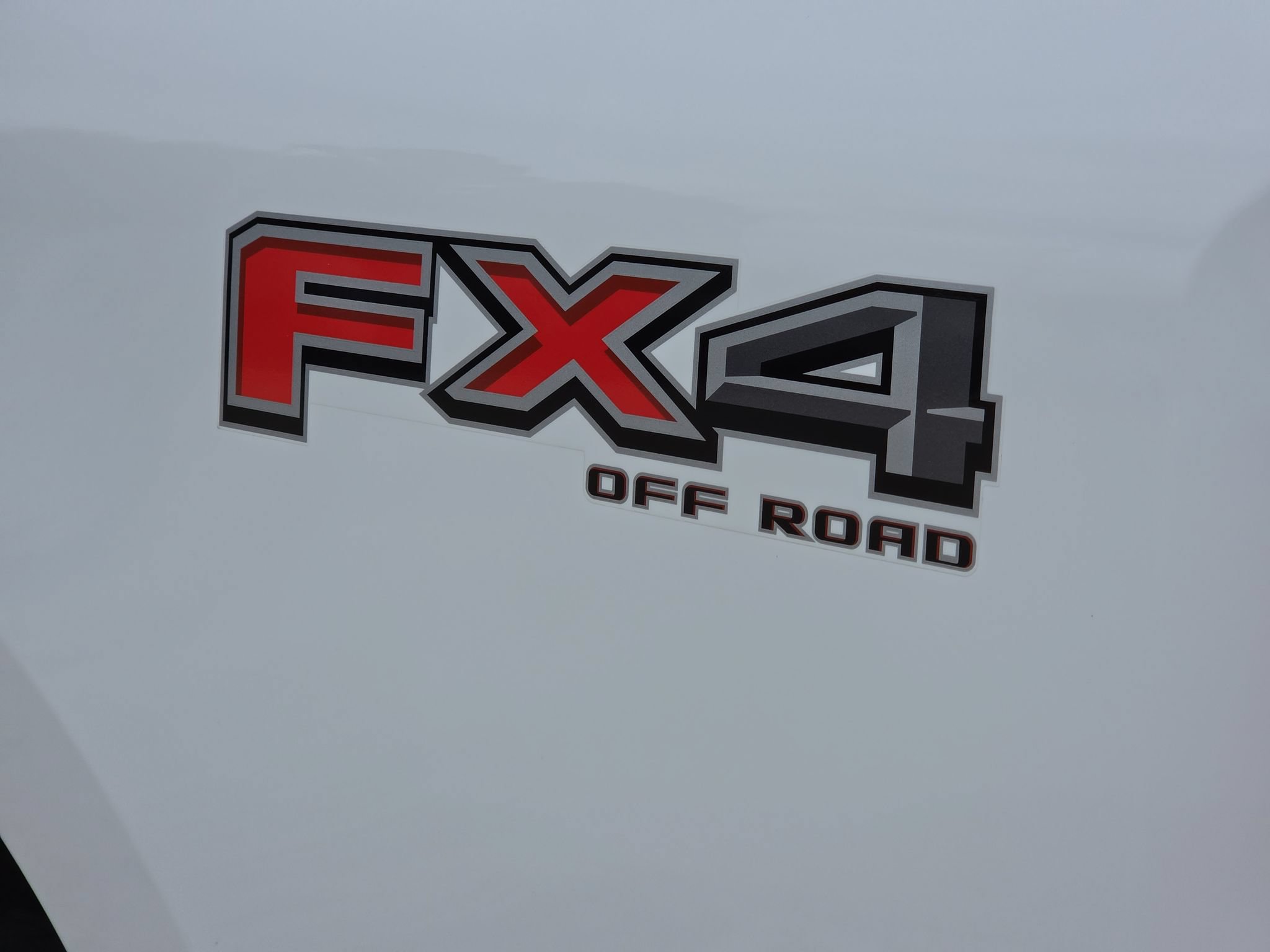 Used 2024 Ford F250 XLT w/ FX4 Off-Road Package AWD/4WD image 8