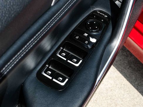 Used 2018 Kia Stinger GT1 RWD image 42
