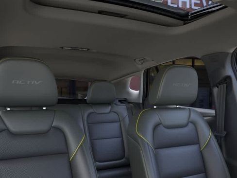 New 2026 Chevrolet Trax ACTIV w/ Sunroof Package FWD image 24