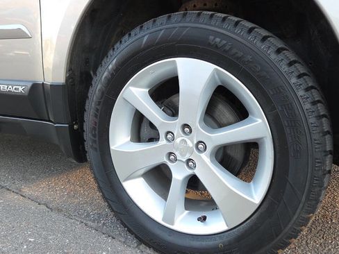 Used 2014 Subaru Outback 2.5i Limited image 19