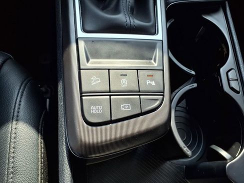 Used 2026 Kia Sportage EX FWD image 23