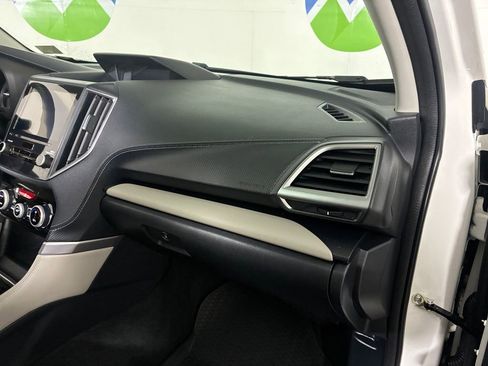 Used 2023 Subaru Forester Limited image 28