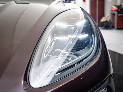 Used 2026 Porsche Macan image 15