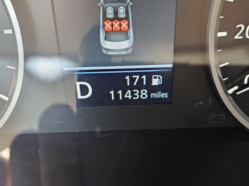 Used 2025 Nissan Sentra S image 15