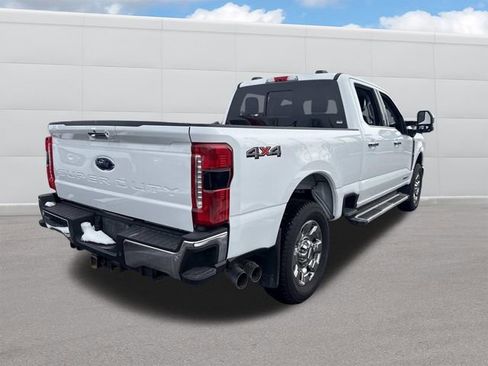 Certified 2023 Ford F250 Lariat w/ Chrome Package image 5