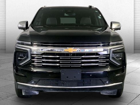 Used 2025 Chevrolet Tahoe Premier AWD/4WD image 2