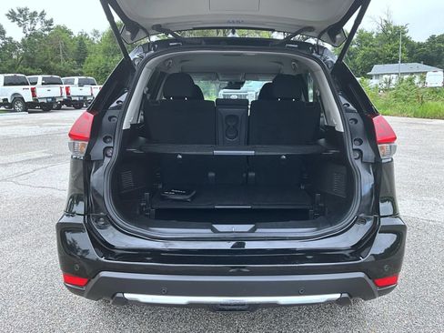 Used 2020 Nissan Rogue SV AWD/4WD image 9