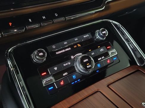 Used 2022 Lincoln Navigator L Reserve RWD image 32