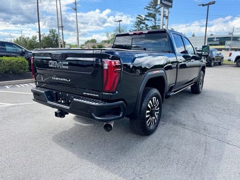 Used 2025 GMC Sierra 2500 Denali Ultimate AWD/4WD image 6