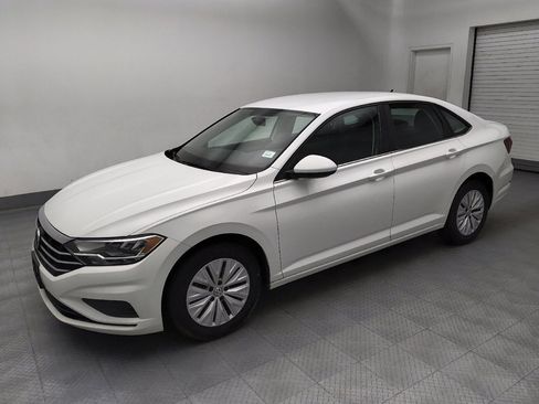 Used 2019 Volkswagen Jetta S FWD image 2