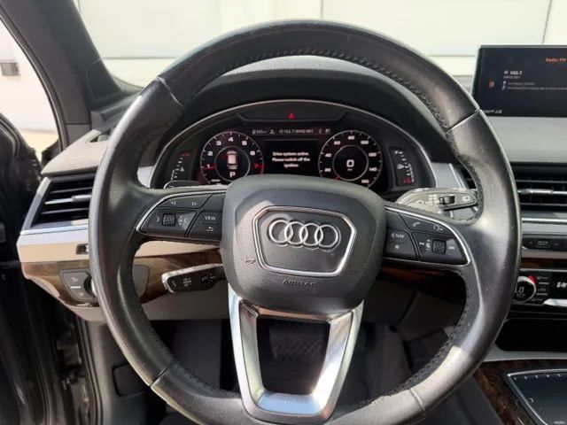 Used 2018 Audi Q7 2.0T Premium Plus AWD/4WD image 16