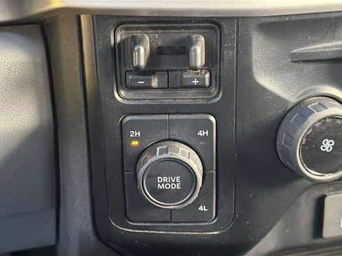 Used 2024 Ford F250 XLT image 20