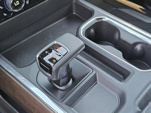 New 2026 Chevrolet Silverado 1500 High Country AWD/4WD image 12