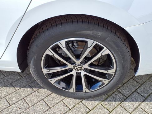 New 2025 Volkswagen Jetta Sport FWD image 10