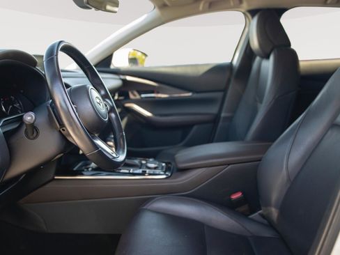 Used 2022 MAZDA CX-30 AWD 2.5 S w/ Premium Package image 2