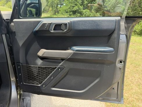 Used 2022 Ford Bronco Outer Banks AWD/4WD image 13