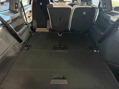 New 2026 Volvo XC90 T8 Plus w/ Protection Package Premier image 15