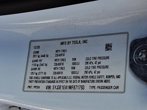 Used 2021 Tesla Model 3 Standard Range Plus RWD image 27