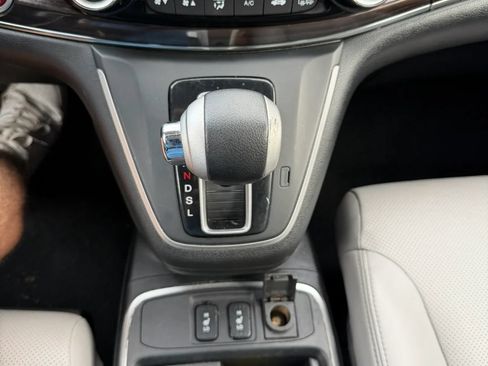 Used 2016 Honda CR-V Touring image 24