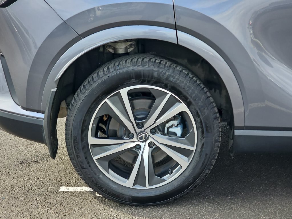 Used 2023 Lexus RX 350 w/ Cold Area Package AWD/4WD image 37