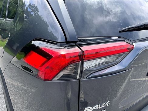 Used 2023 Toyota RAV4 LE AWD/4WD image 34