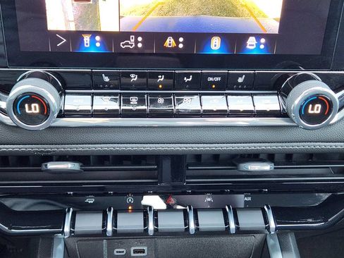 Certified 2026 Chevrolet Colorado LT w/ LT Convenience Package RWD image 19