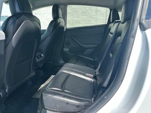 Used 2021 Tesla Model Y Long Range AWD/4WD image 5