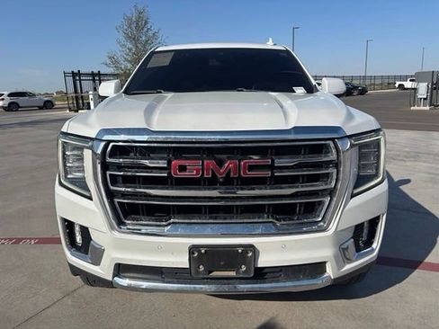 Used 2021 GMC Yukon XL SLT w/ SLT Luxury Plus Package RWD image 3