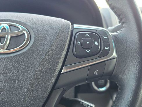 Used 2017 Toyota Camry XLE w/ Convenience Package FWD image 29