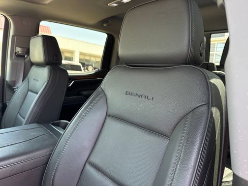 Used 2024 GMC Sierra 1500 Denali w/ Denali Reserve Package AWD/4WD image 17