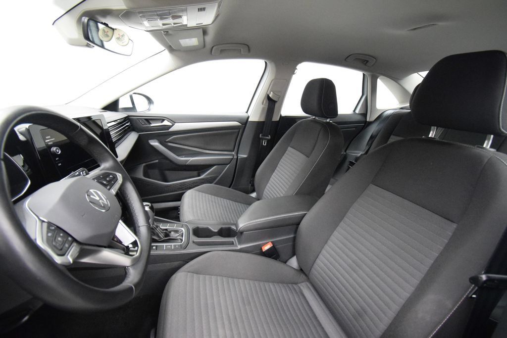 Used 2025 Volkswagen Jetta S FWD image 10