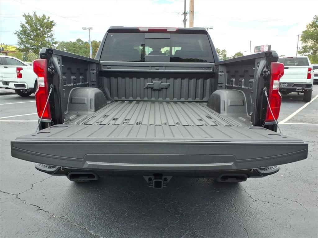 New 2026 Chevrolet Silverado 1500 RST w/ Redline Edition AWD/4WD image 15
