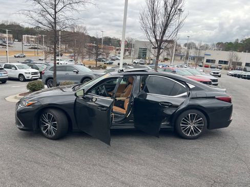 Used 2025 Lexus ES 350 image 17