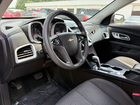 Used 2015 Chevrolet Equinox LS FWD image 17
