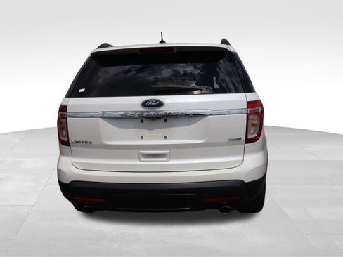 Used 2014 Ford Explorer Limited w/ Equipment Group 302A AWD/4WD image 16