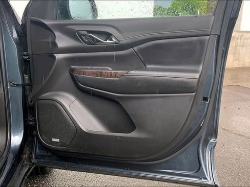 Used 2020 GMC Acadia Denali AWD/4WD image 23