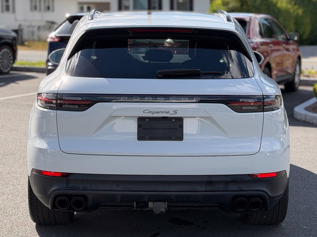 Used 2023 Porsche Cayenne S AWD/4WD image 4