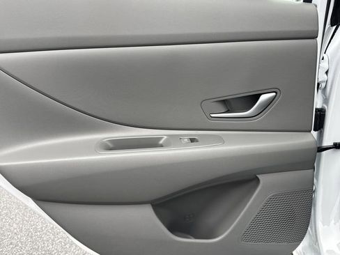 New 2026 Hyundai Elantra Blue image 21