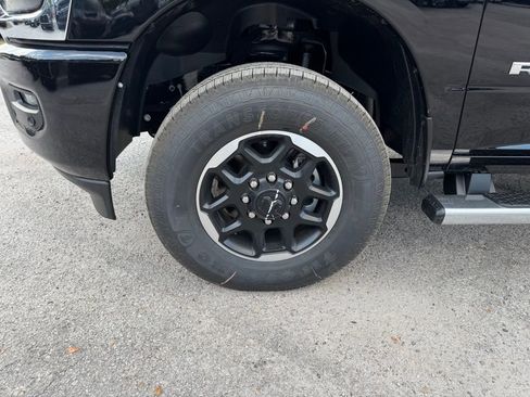 New 2026 RAM 3500 Laramie w/ Towing Technology Group AWD/4WD image 10