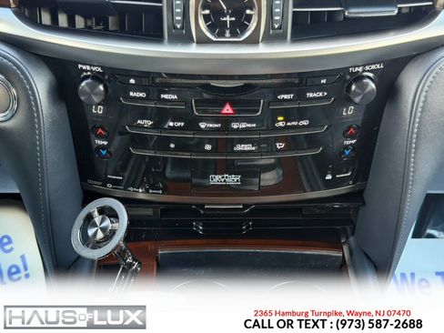 Used 2017 Lexus LX 570 4WD image 28