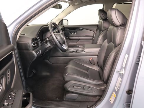 Certified 2023 Honda Pilot Touring image 19