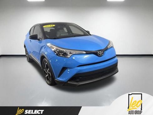 Used 2019 Toyota C-HR XLE FWD image 7